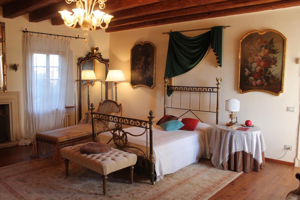 Villa Relais Manerba Monzambano Ruang foto